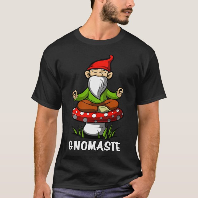 Camiseta Gnomo de Yoga Gnomaste (Frente)
