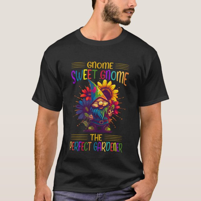 Camiseta Gnomo doce gnomo o jardineiro perfeito (Frente)