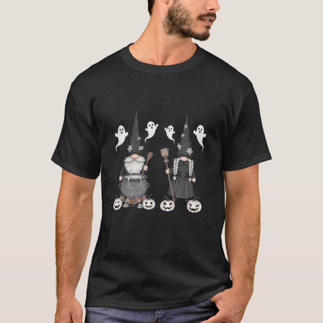 Camiseta Gnomo Engraçado de Halloween Com Fantasma de Abóbo (Frente)