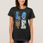 Camiseta Gnomo LOVE Hanukkah Dreidel Menorah Chanukah 2022<br><div class="desc">Gnomo LOVE Hanukkah Dreidel Menorah Chanukah 2022</div>