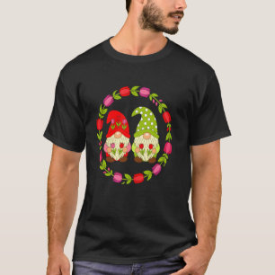 Camiseta Gnomos Encantadores no Jardim de Tulipas Delícia