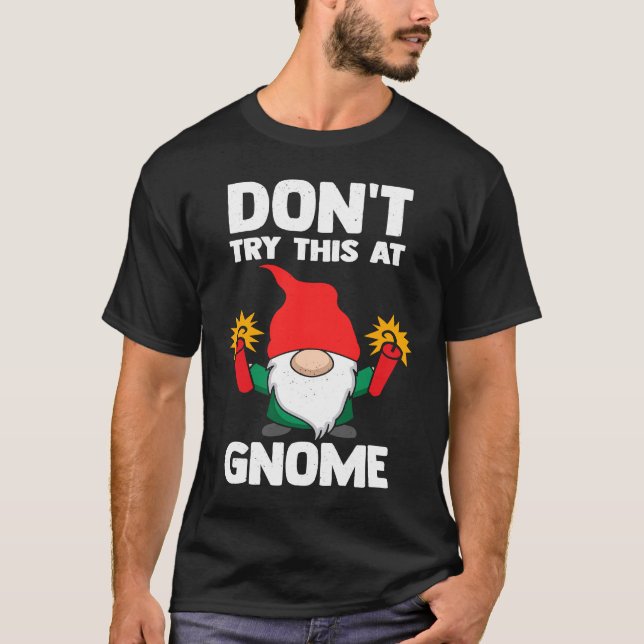 Camiseta Gnomos Garden Dwarf & Gnomo (Frente)