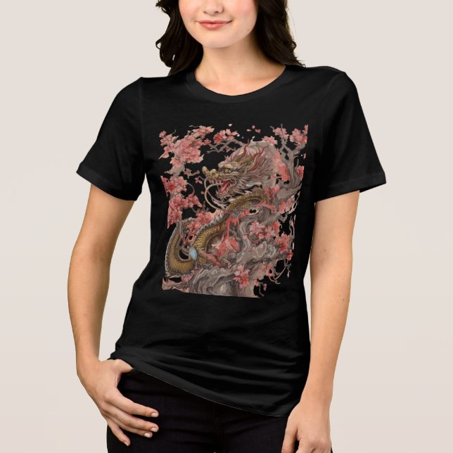 Camiseta Golden Dragon in Sakura Tree Artwork (Frente)