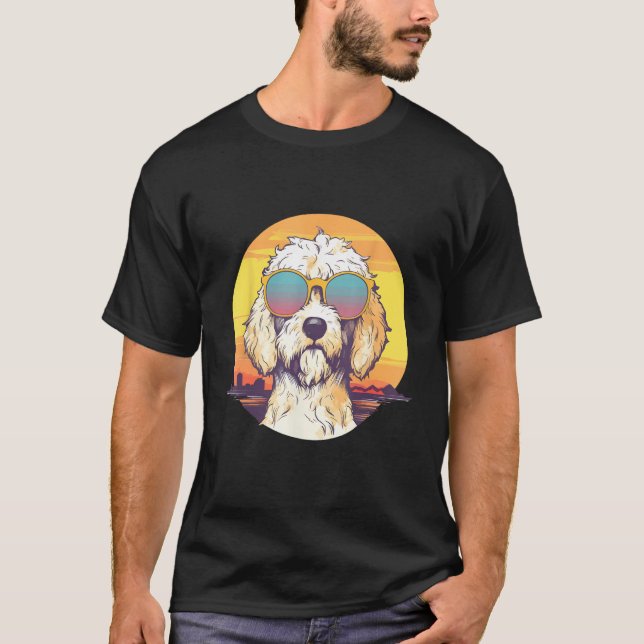 Camiseta Goldendoodle Cute Colorful Golden Doodle Sunglasse (Frente)