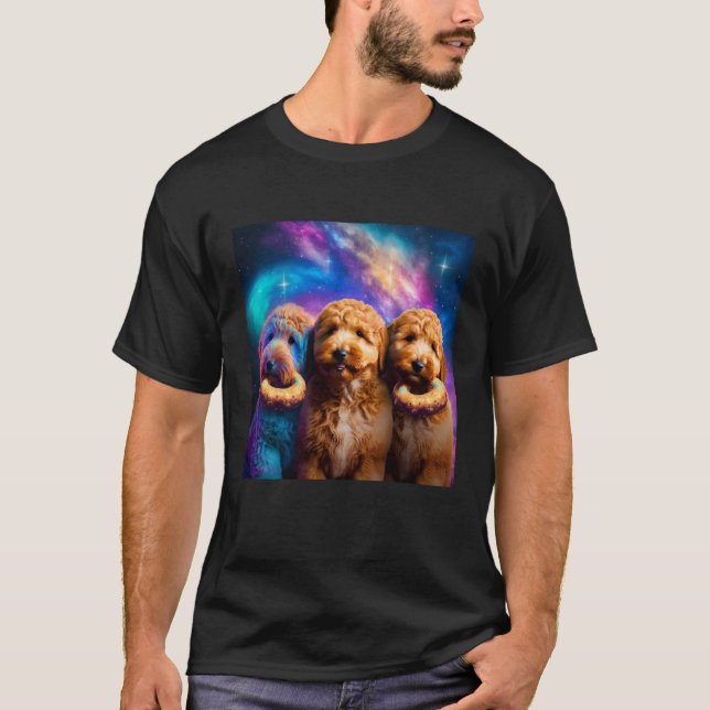 Camiseta Goldendoodle In Space With Donuts Cute Doodle Boys (Frente)