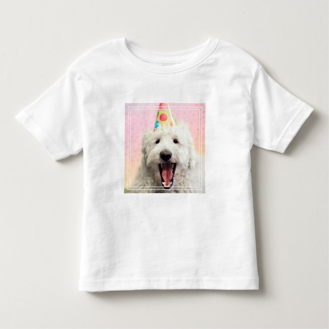 Camiseta Goldendoododle com chapéu de festa (Frente)