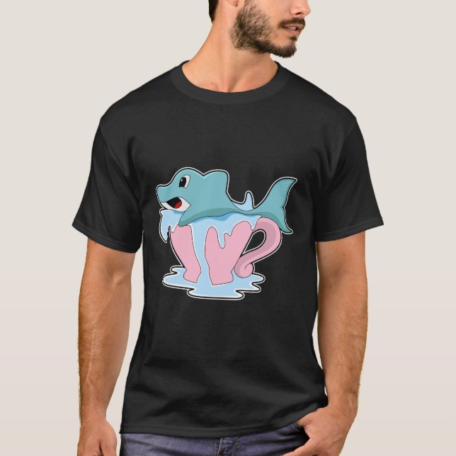 Camiseta Golfinho com Taça de Água.PNG (Frente)