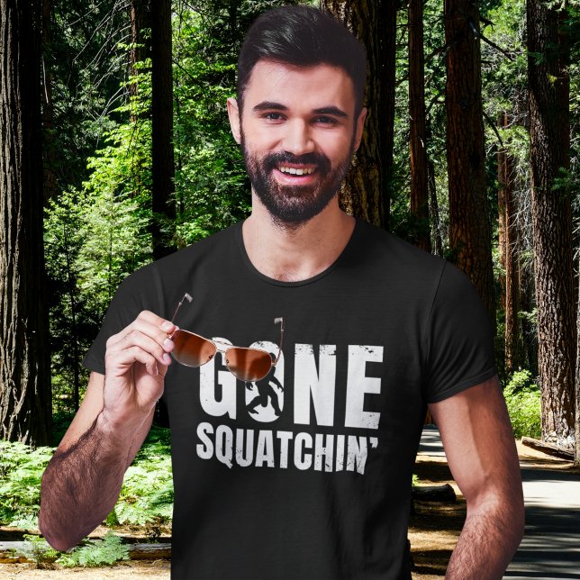 Camiseta Gone Squatchin' Funny Bigfoot Sasquatch Gift (Criador carregado)
