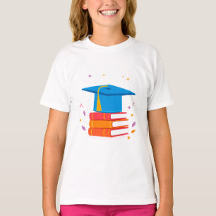 Camiseta Gorra de Formatura Azul Com Livros