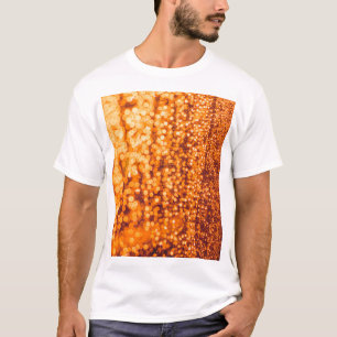 Camiseta Gotas de chuva laranja no vidro, fundo de abstrato