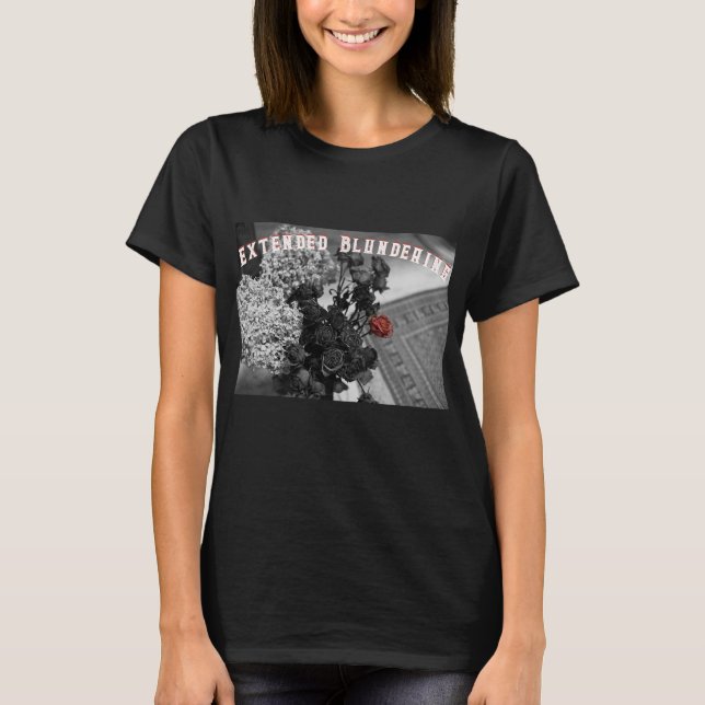 Camiseta Gothic Rose Extended Blundering (Frente)