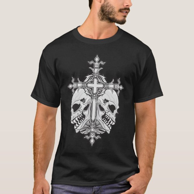 Camiseta Gótica Cross and Skulls (Frente)