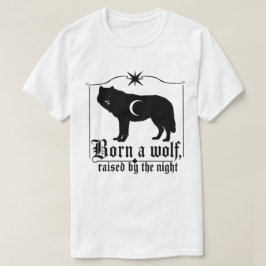 Camiseta Gótica Nascido um Lobo Criado pela Noite