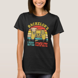 Camiseta Gradu Gamer de Nível de Solteiros Retroativos Vin