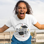 Camiseta Graduação de Ti Nails - Formando Divertido 2025<br><div class="desc">Divertido Formando 2025 Naufragou A Graduação De Ti. Deixem que todos saibam a notícia do seu formando com uma tipografia de conjunto divertida pregou-a a preto com Boné e conselho preto com classe de ano. Personalize facilmente o ano em branco no quadro e no seu nome.</div>