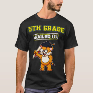Camiseta Graduação do 5º ano na escola secundária de ti 6
