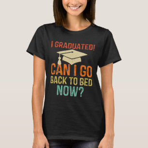 Camiseta Graduação Retro Posso Voltar Para a Cama Agora Fac