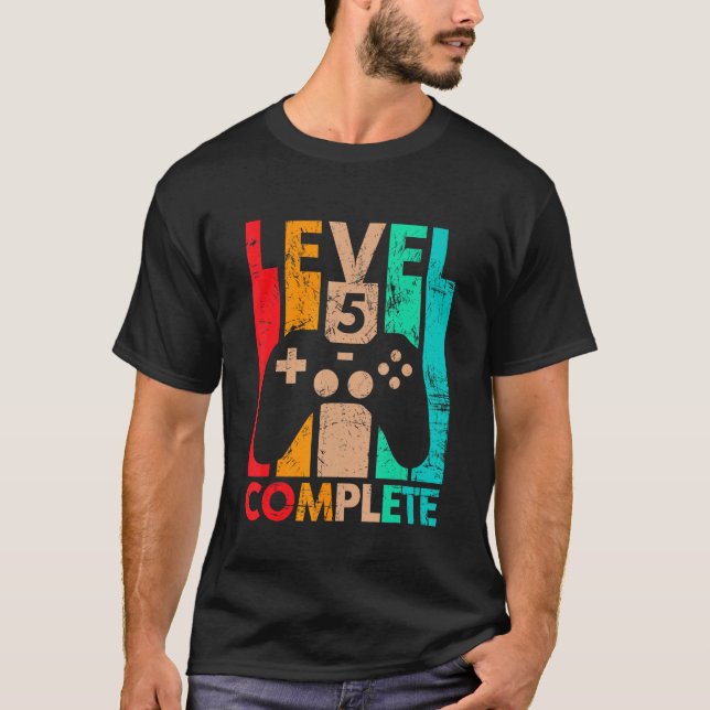 Camiseta Graduation Level 5th Grade Complete Graduation Fun (Frente)