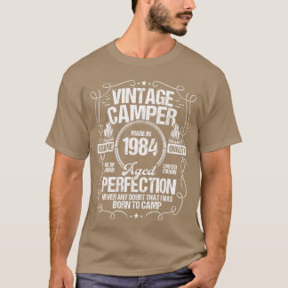 camiseta gráfica 1984 Camper Montanhas Escoteiro E