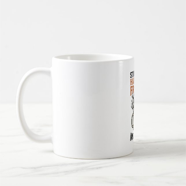 Camiseta Gráfica de Caneca Assombrada de Café Assu (Esquerda)