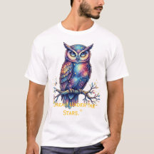 Camiseta Gráfica Fantasia Cósmica Celestial Coruja