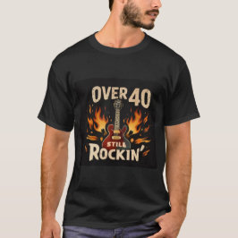 Camiseta Gráfica “Homens Acima de 40 Ainda Rockean