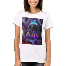 Camiseta Gráfica Lanterna Mística e Rosas Roxas –