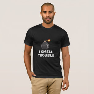 Camiseta Gráfica Lit Bomb Ímã de Travessuras