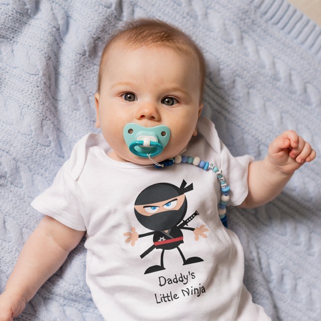 Camiseta Gráfico de Cartoons Ninja para pais (Daddy's Little Ninja)