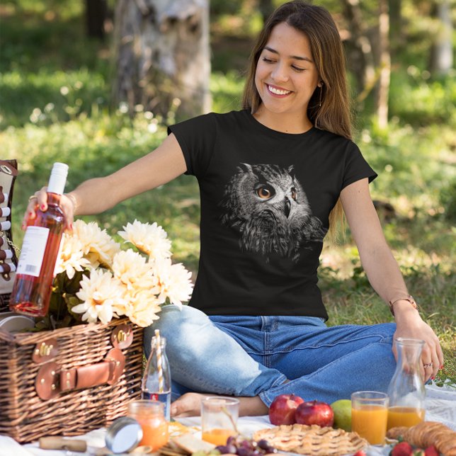 Camiseta Gráfico de Coruja Noturna Pássaro Selvagem (Criador carregado)