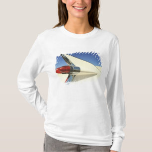 Camiseta Gráfico: Fim-acima da aleta e do taillight sobre