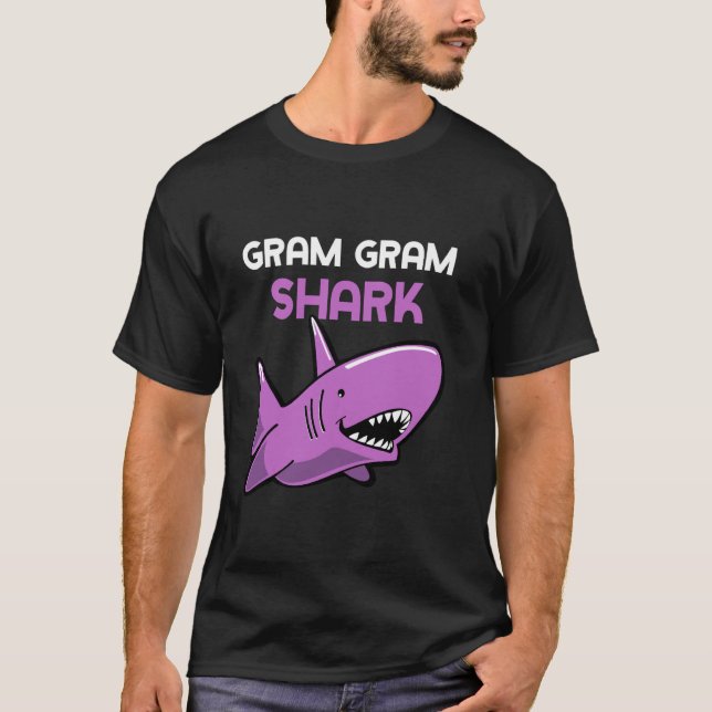 Camiseta Gram-Gram Família Engraçada De Tubarões Vovó Gram (Frente)