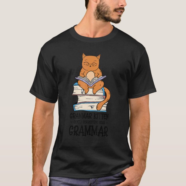 Camiseta Grammar Kitten Corrigindo gentilmente o professor  (Frente)