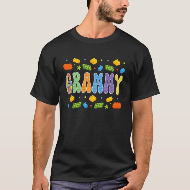 Camiseta Grammy Construindo Tijolos Bloco Mestre Construtor (Frente)