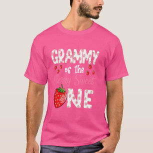 Camiseta Grammy Da Berry Sweet One Strawberry First Bir
