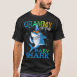 Camiseta GRAMY Of The Baby Shark Birthday Brother Shark Sh<br><div class="desc">Tubarão De Aniversário,  Tubarão De Aniversário,  Garoto De Aniversário,  Tubarão De Aniversário,  Tubarão De Corda Familiar,  Tubarão,  Vassoura Do Tubarão De Bebê</div>