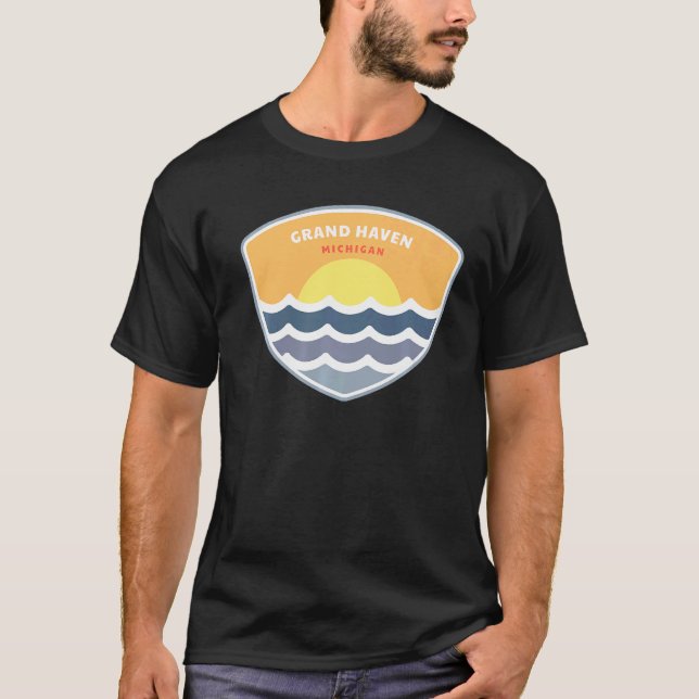 Camiseta Grand Haven Michigan MI Vacinação Sunset Souvenir (Frente)