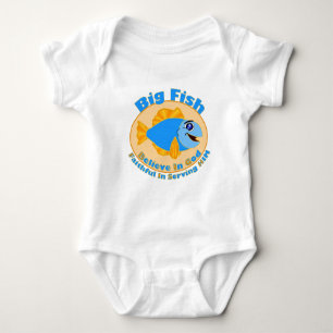 Camiseta Grandes Peixes Creem em Deus