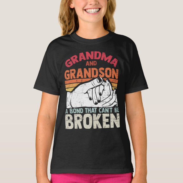 Camiseta Grandma and Grandson A Bond that Can't be Broken (Frente)