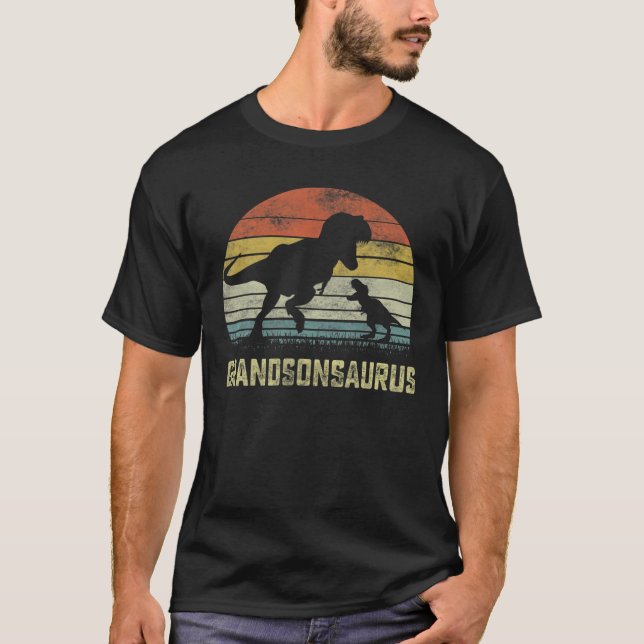 Camiseta Grandsonsaurus T Rex Dinossaur Avô Saurus Fami (Frente)