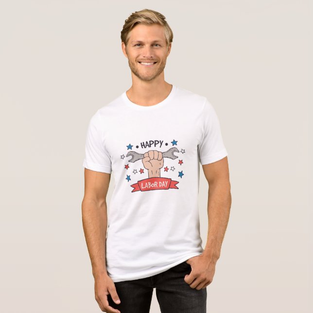 Camiseta Grático de Crachá do Dia do Trabalho em Cor (Frente Completa)