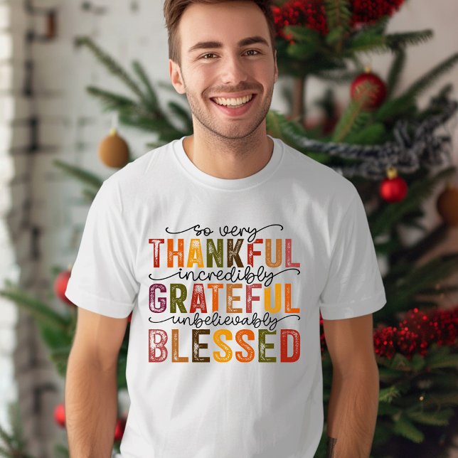 Camiseta Grato Agradecido Abençoado (Criador carregado)