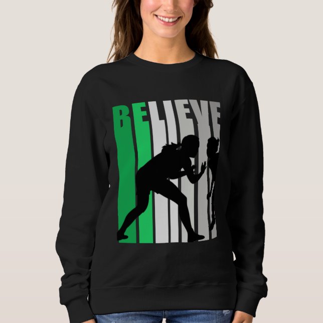 Camiseta Green Believe Wrestling Motivating Girls Team Retr (Frente)