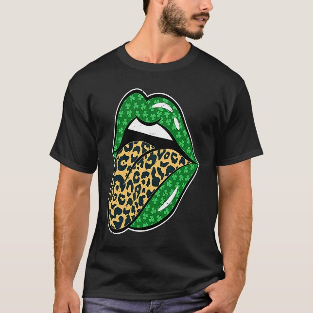 Camiseta Green Lips Leopard Print Tongue Out St Patricks Da (Frente)