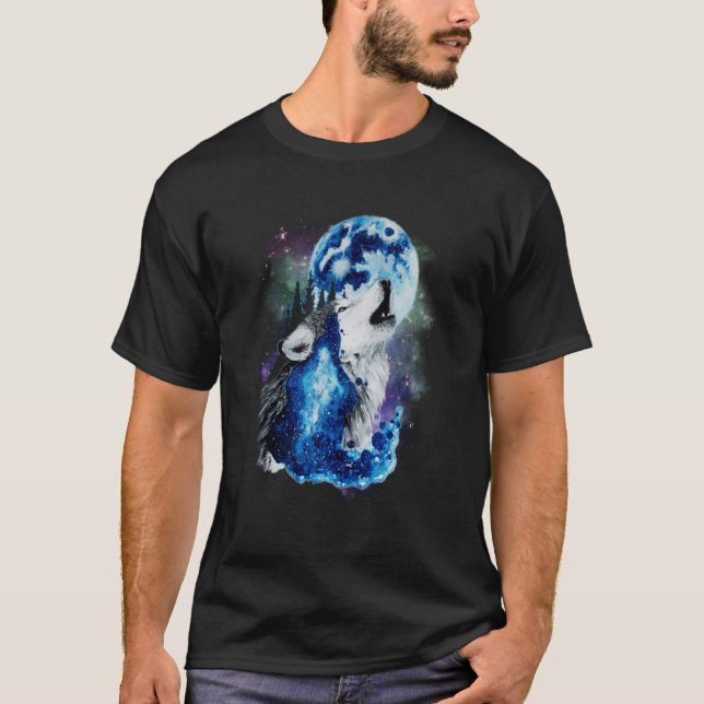 Camiseta Grey Wolf Hunting Ground Icy Moon Forest Galaxy (Frente)