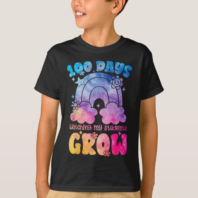 Camiseta Groovy 100 Dias Cultivando Professor de Arco-Íris  (Frente)