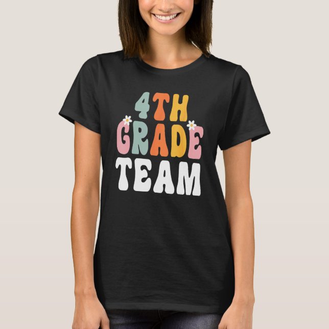 Camiseta Groovy 4th Grade Team Teacher Student  Back To Sch (Frente)
