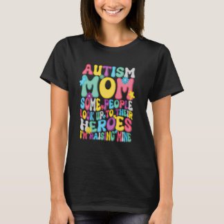 Camiseta Groovy Autism Mãe Aumentando Herói
