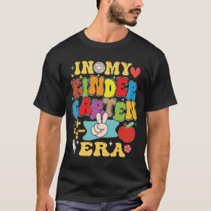 Camiseta Groovy Back To  da Minha Era de Jardim de