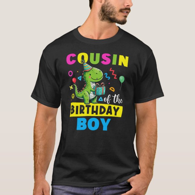 Camiseta Groovy Cousin of the Birthday Boy Dinosaur Family  (Frente)